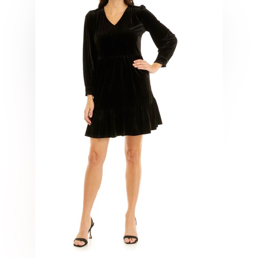 Chic Black Velvet Long Sleeve Dress